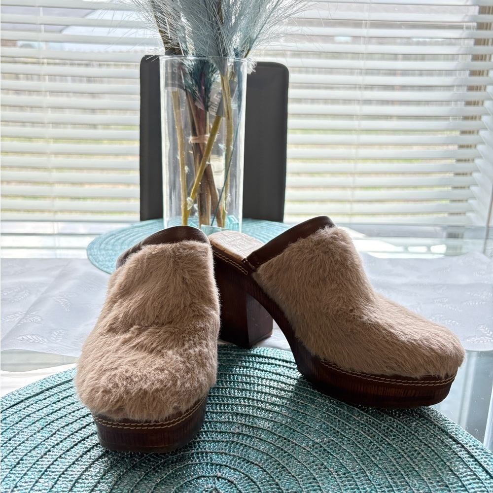 Korks Lori Faux Fur Clogs